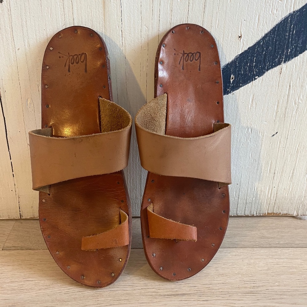 BEEK FINCH LEATHER TOE RING SANDAL SLIDE SZ:10 in Tan/gold